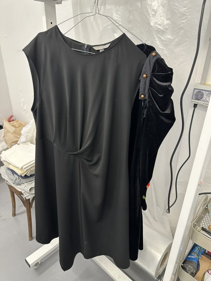 Rochie elegantă de ocazie curățată profesional la eWash Cluj-Napoca